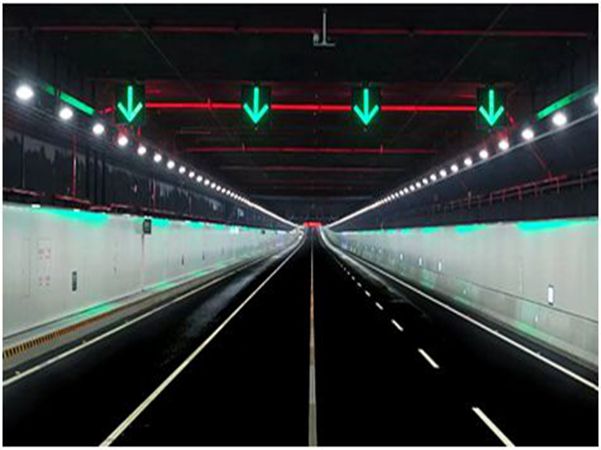 Shenzhen-Zhongshan Köprüsü'ndeki LED Trafik Görüntüleme Ekranlarının Rolü